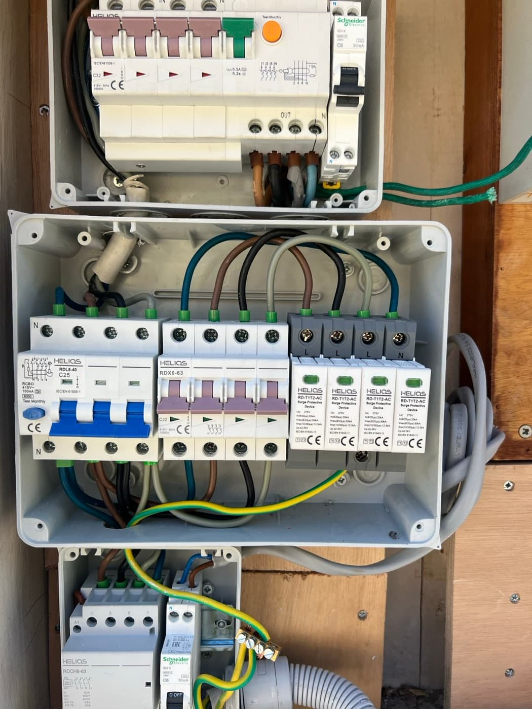 Off-Grid & Hybrid Photovoltaic Systems